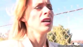 Sweet babe dazzles with wet and naughty blowjob